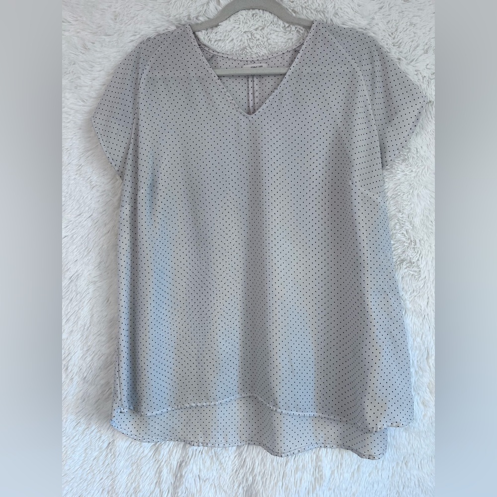 Maurices. Fits like a size XL. White and black polka dot short sleeve blouse.
